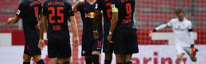  巴黎圣日耳曼青训计划斩获殊荣  