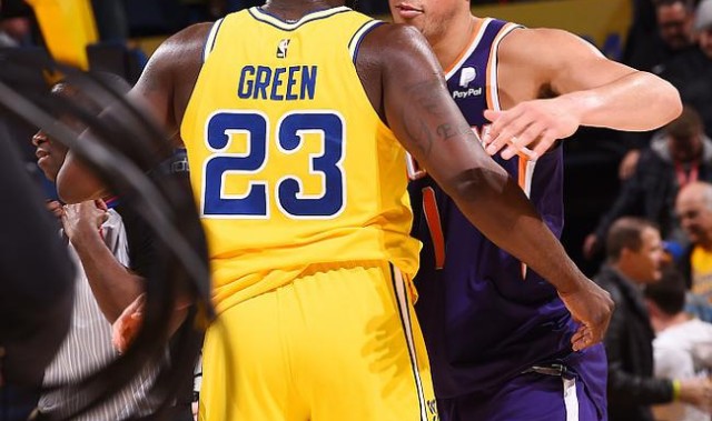  布克39分太阳加时击退国王  