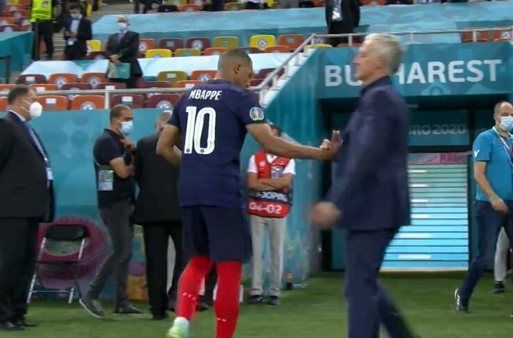  姆巴佩梅开二度助球队取胜，法甲射手榜强势登顶  