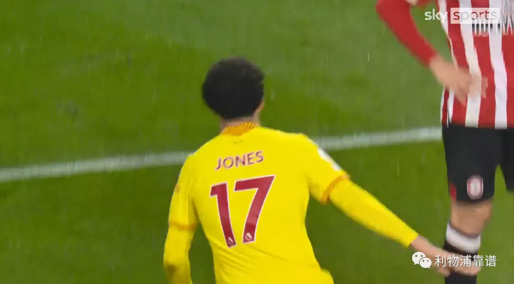  热刺防线溃败遭利物浦血洗  